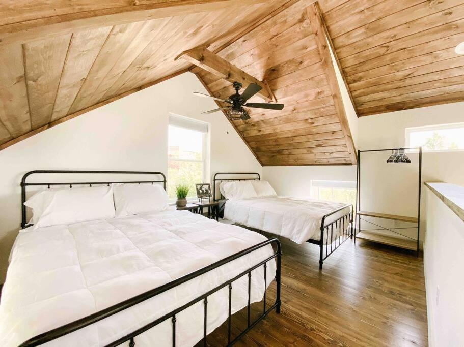 Cozy Smoky Mountain Tiny House Pigeon Forge Exterior foto